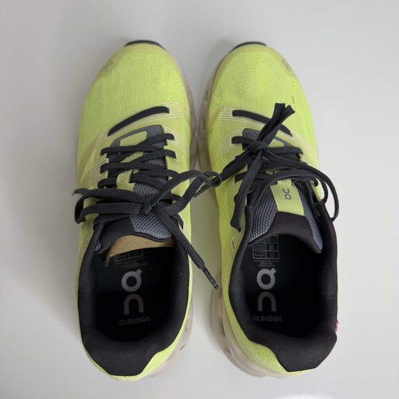 On Cloud Cloudgo Running Shoes Hay Sand Womens Size 8 NEW - Picture 8 of 8